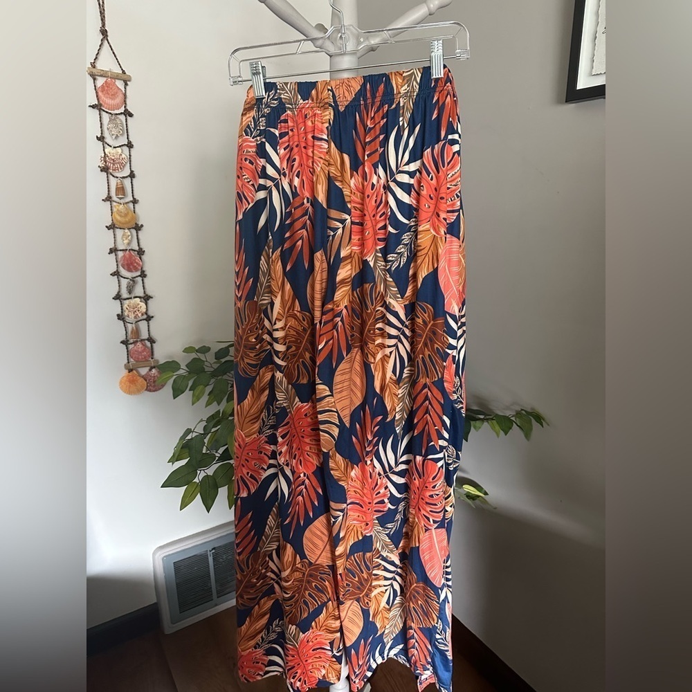 Tropical Print Wide Leg Pants - Picture 6 of 6